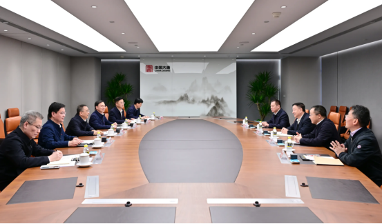 楊長(zhǎng)利、高立剛與中國(guó)大唐董...